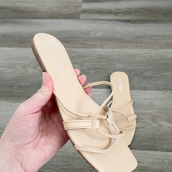 Jeffrey Campbell Tan Strappy Sandals 7/38 - Picture 2 of 7